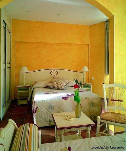 Hotel Bonaparte Toulon Szoba fotó