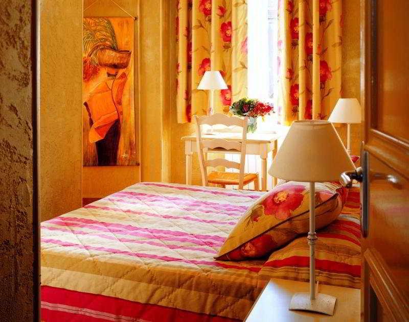 Hotel Bonaparte Toulon Szoba fotó